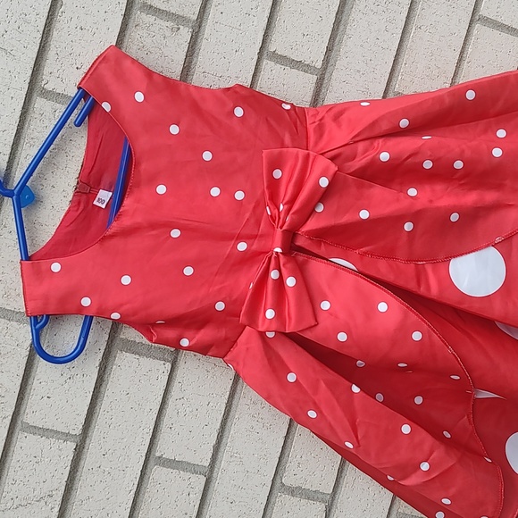 Red/White Dress - Picture 4 of 11